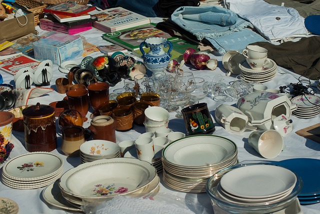 yard-sale-640x480-42372122.jpeg