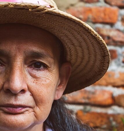 elderly-person-640x480-81072152.jpeg