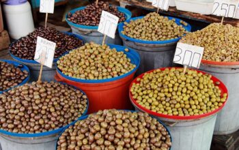 local-food-640x480-36421486.jpeg