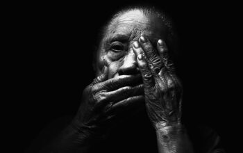 elderly-person-640x480-33533182.jpeg