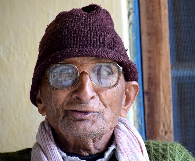 Nurturing Elderly Companionship: In-Home Care Solutions