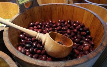 local-food-640x480-77497278.jpeg